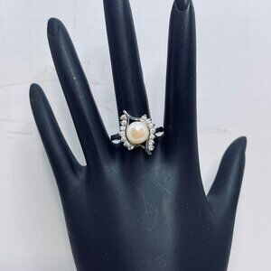 Silver Tone Statement Ring With Faux Pearl And Rhinestones Size 7 (R443)